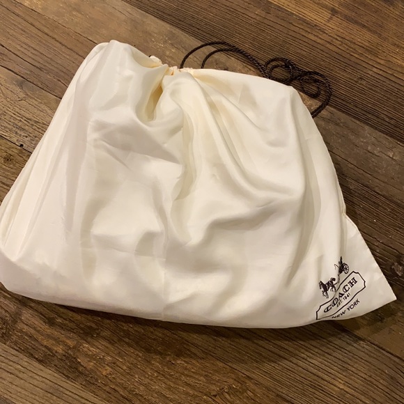 Authentic Coach Madison python embossed handbag - Picture 11 of 12